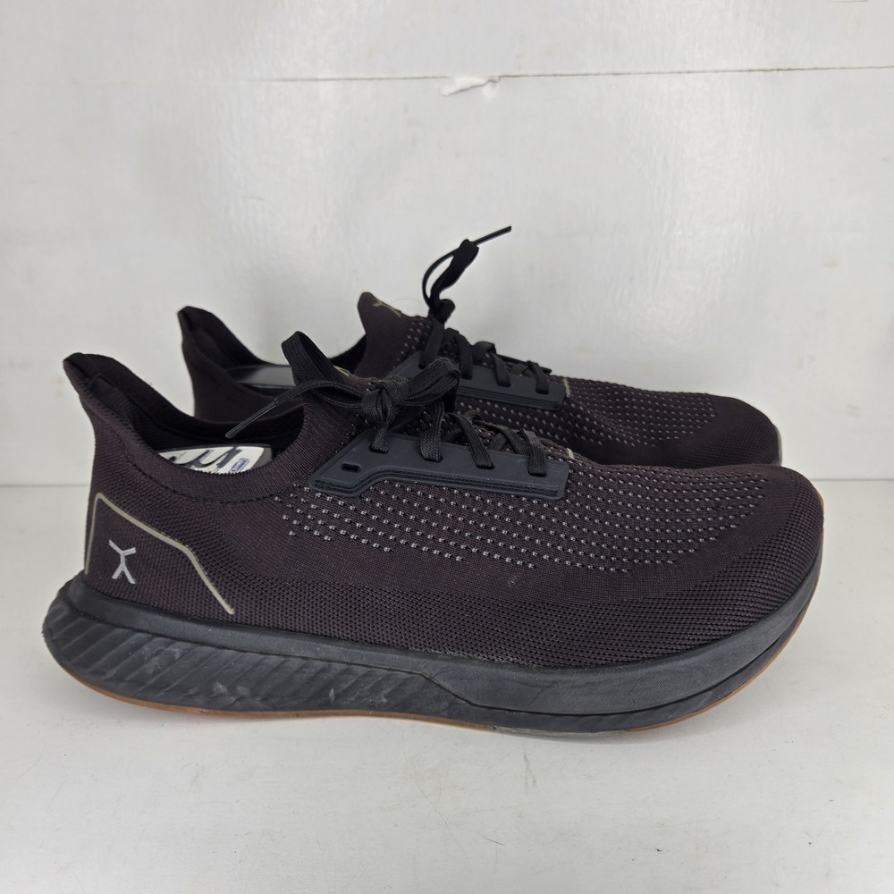 Flux Adapt Runner Black Gum‎ Mens Size 11.5 Running Athletic Walking Knit Shoes